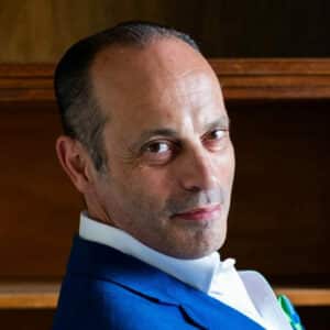 Mark Milhofer